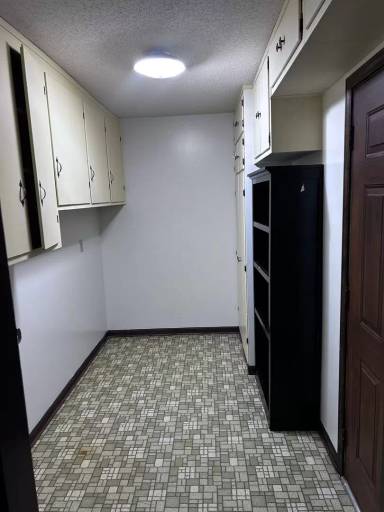 Main picture of 1601 Cedarbrook Dr