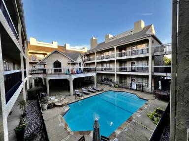 Main picture of 4800 W Lovers Ln Condos