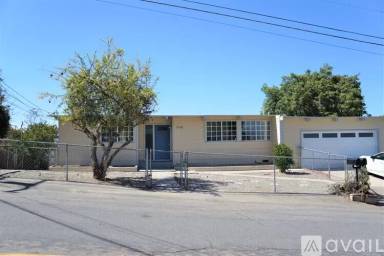 Main picture of 3146 S Bonita St