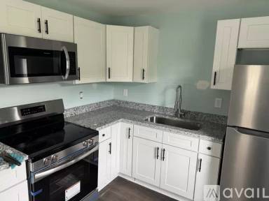 Main picture of 15 Brookwood Ave NW