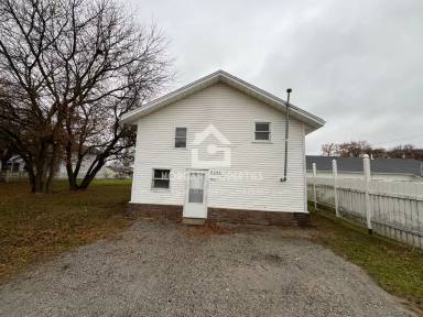 Main picture of 2908 Fletcher St