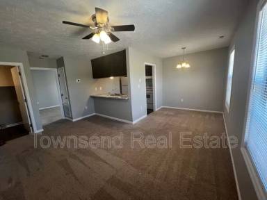 Main picture of 1409 Ireland Dr