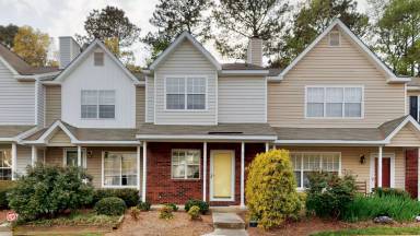 Main picture of 3250 Summercroft Ln