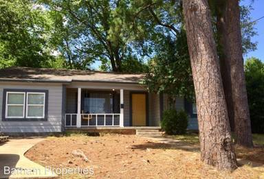 Main picture of 205 Wettermark St