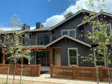 Main picture of 1111 N Lavender Ln