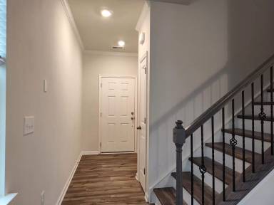 Main picture of 18038 Stark Way