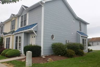 Main picture of 1048 Alexander Hamilton Ln