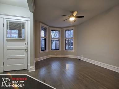 Main picture of 2730 N Wayne Ave