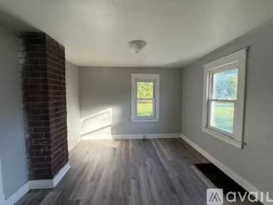 Main picture of 227 Idylwild St NE