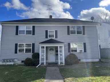 Main picture of 1801 E High St
