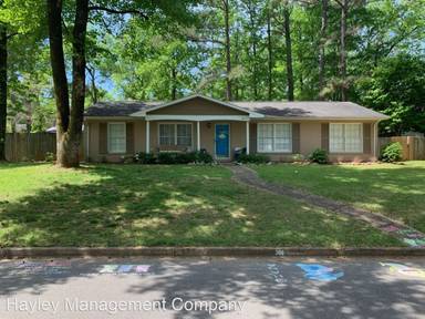 Main picture of 300 Tullahoma Dr
