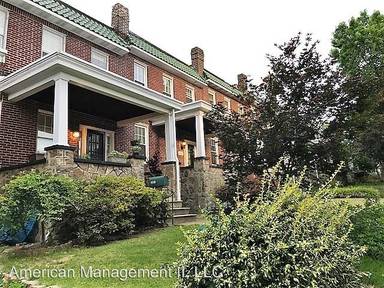 Main picture of 2910 Cresmont Ave