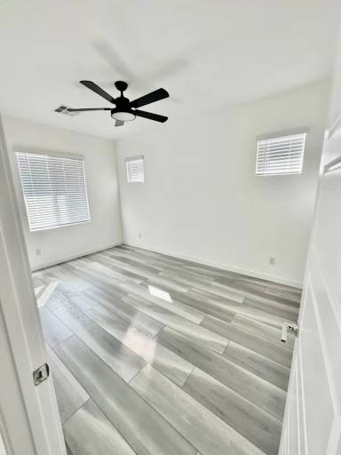 Main picture of 73 Strada Moscato