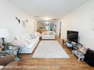 Main picture of 210 N Martin St