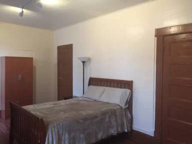 Main picture of 8413 90th St