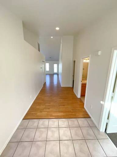 Main picture of 545 Hanks St