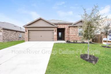 Main picture of 938 Clark Dr