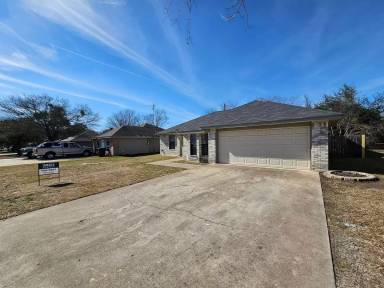 Main picture of 2613 Lazy Ridge Dr