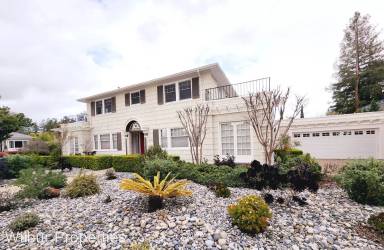 Main picture of 605 Guinda St