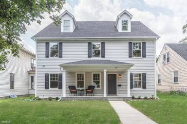 Main picture of 804 Henry St