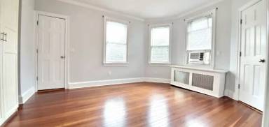 Main picture of 125 Byram Rd