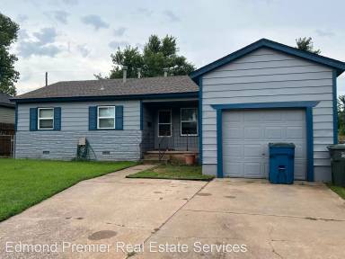 Main picture of 208 W 9th St