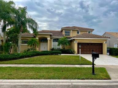 Main picture of 9416 Lake Serena Dr