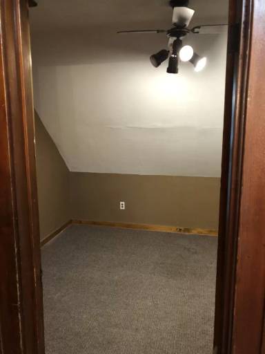 Main picture of 2976 S 7th St