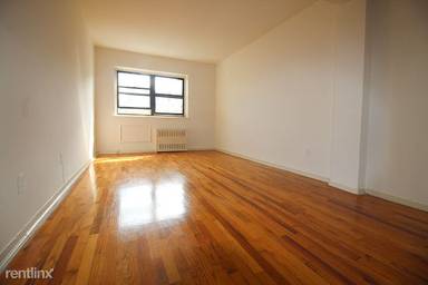 Main picture of 2875 Bainbridge Ave