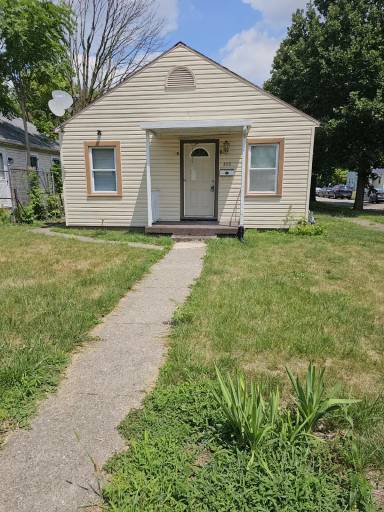 Main picture of 300 Leland Ave