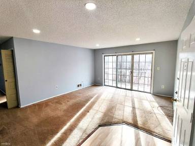 Main picture of 67 Rachel Ct