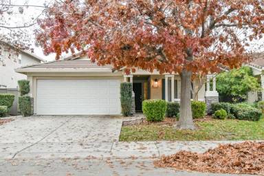 Main picture of 2067 Moonstone Ave