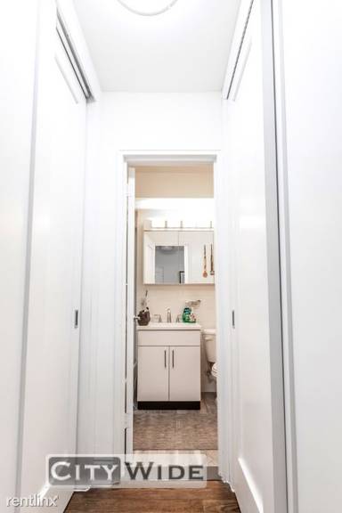 Main picture of 165 E 35th St Apartments