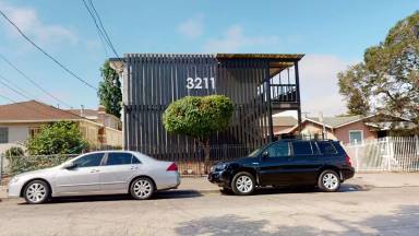 Main picture of 3211 School St