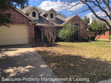 Main picture of 1703 Ross Dr