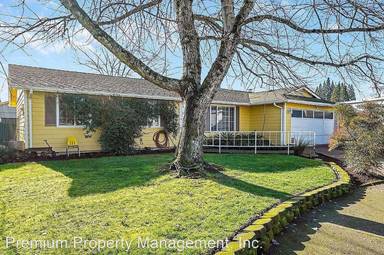 Main picture of 4740 Crimson Ct NE