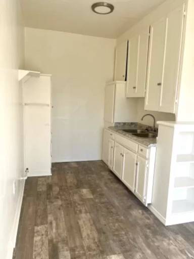 Main picture of 2329 Crenshaw Blvd