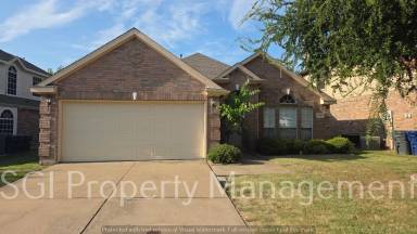 Main picture of 3305 Woodbluff Ln