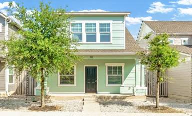 Main picture of 200 Munro St