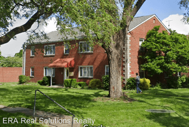 Main picture of 47 N Hampton Rd