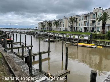 Main picture of 4011 Nasa Pkwy