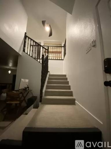 Main picture of 7085 Indigo Cir