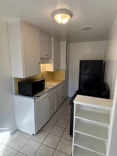 Main picture of 915 Freeman Ave