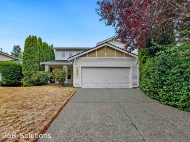 Main picture of 1427 242nd Pl SE