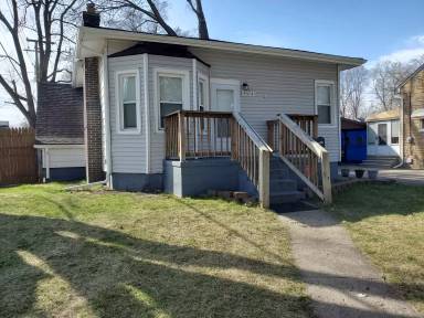 Main picture of 20741 Curie Ave