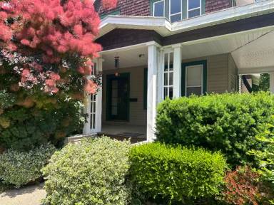 Main picture of 705 Hudson Ave
