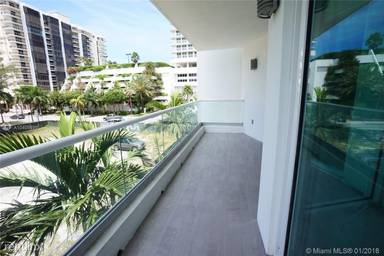 Main picture of 6364 Collins Ave