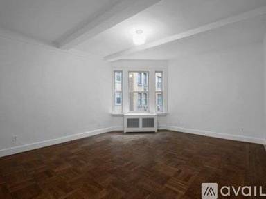 Main picture of 24 Fifth Avenue Apartments