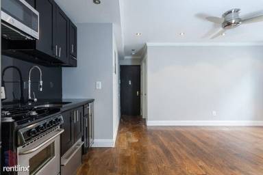 Main picture of 343 E 8th St