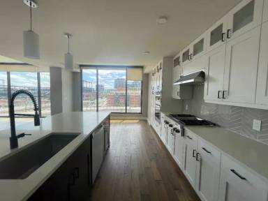 Main picture of 860 Bannock St